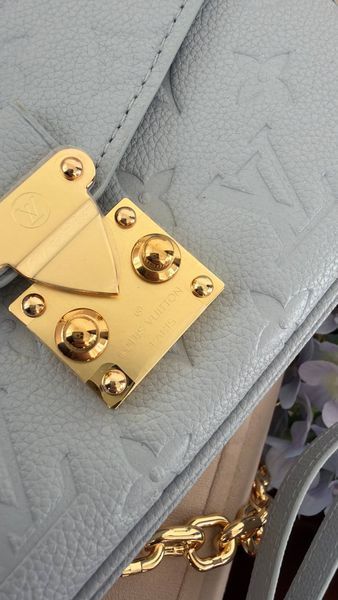 Жіноча сумка Louis Vuitton Mini Pochette M&eacute;tis Блакитна 00022525 фото