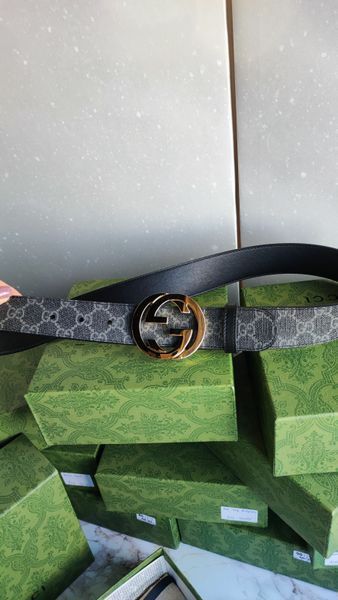 Шкіряний ремінь Gucci GG Supreme з золотою пряжкою 656675000 фото