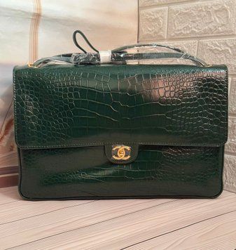 Жіноча шкіряна сумка Chanel Maxi Flap з тисненням під крокодила зелена 87866545 фото