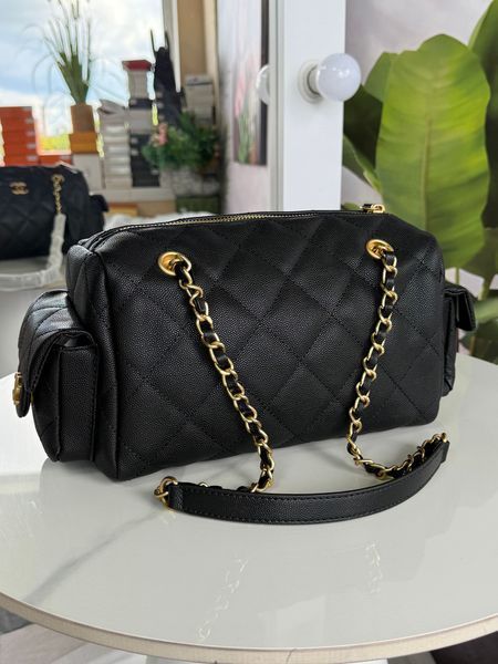 Жіноча шкіряна сумка Chanel Quilted Caviar Bowling Bag Black 008855 фото
