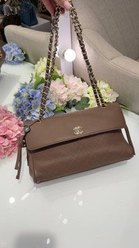 Жіноча шкіряна сумка Chanel Caviar Flap Bag Taupe 000958 фото