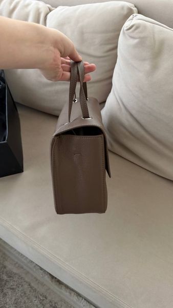 Велика жіноча сумка Chanel Maxi Flap Bag 2026 серо-коричнева шкіра Caviar 2425789 фото