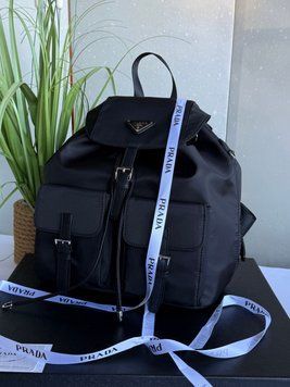 Жіночий нейлоновий рюкзак Prada Medium Re-Nylon Backpack Black 57373 фото