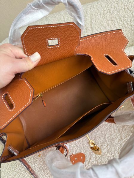 Жіноча шкіряна сумка Herm&egrave;s Birkin Gold 97895 фото