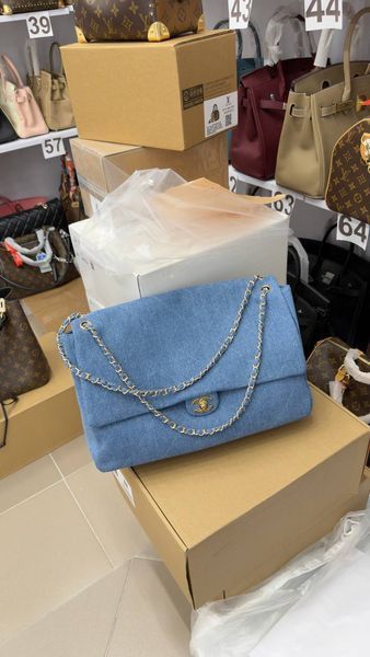 Жіноча джинсова сумка Chanel Classic Flap Bag синя деним з золотом 99622166 фото