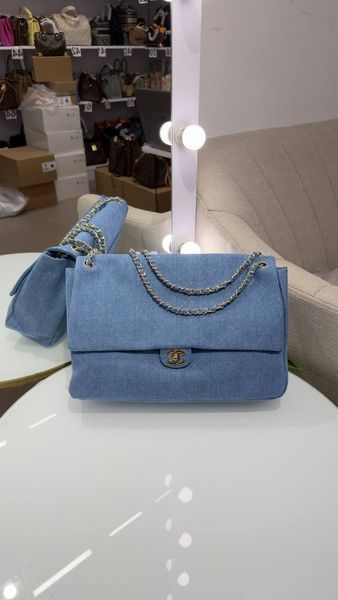 Жіноча джинсова сумка Chanel Classic Flap Bag синя деним з золотом 99622166 фото