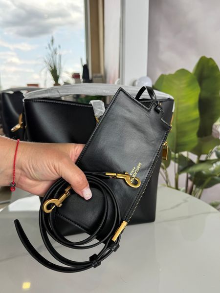 Шкіряна сумка-відро Saint Laurent Le 37 Bucket Bag Black 56476 фото